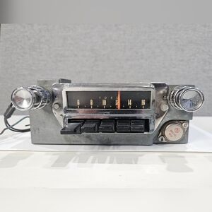 1964 1965 FORD MUSTANG FACTORY ORIGINAL AM RADIO FoMoCo